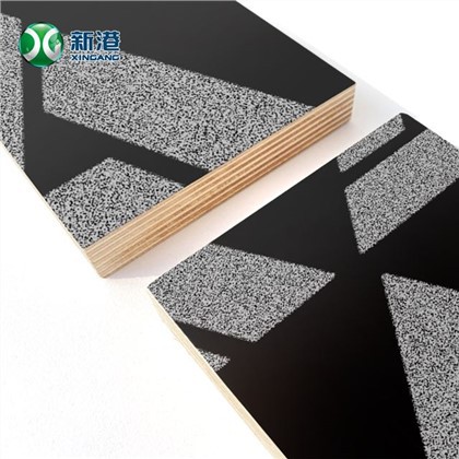 Tvornica šperploče laminirane crnom folijom od 18 mm